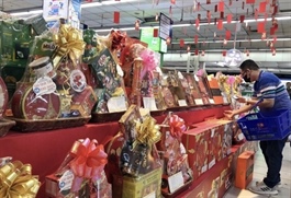Local products favoured for Tết gift hampers