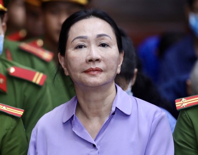 Những đời chủ của toà nhà được bà Trương Mỹ Lan “hét” giá tỷ đô ở Hà Nội