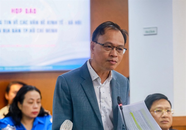 Vo Minh Tuan, director of the State Bank of Vietnam (SBV) branch in Ho Chi Minh City, speaks at a press briefing in the city, March 21, 2024. Photo: Chau Tuan / Tuoi Tre