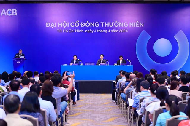 ĐHĐCĐ ACB: Chia cổ tức tỷ lệ 25%, kế hoạch lãi trước thuế 2024 đạt 22,000 tỷ đồng