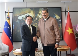 ​Vietnam, Venezuela ink cooperation deals in 5 fields