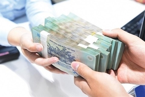 Banks propose raising small loan cap to VNĐ400 million