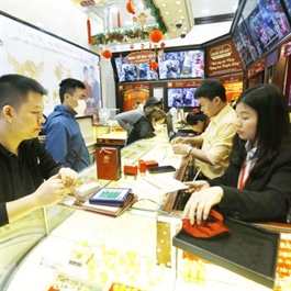 Vietnam c.bank eases gold auction conditions