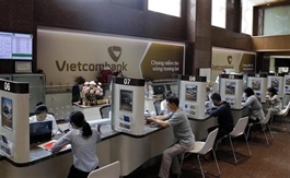 VN-Index ticks down, foreign investors continue net selling