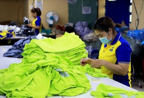 Textile, garment industry needs to adapt to changing order trends: analysts