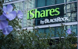 Sắp đóng quỹ, iShares ETF tiếp đà bán tháo cổ phiếu Việt