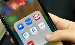 E-wallet faces intense competition against VietQR, bank apps