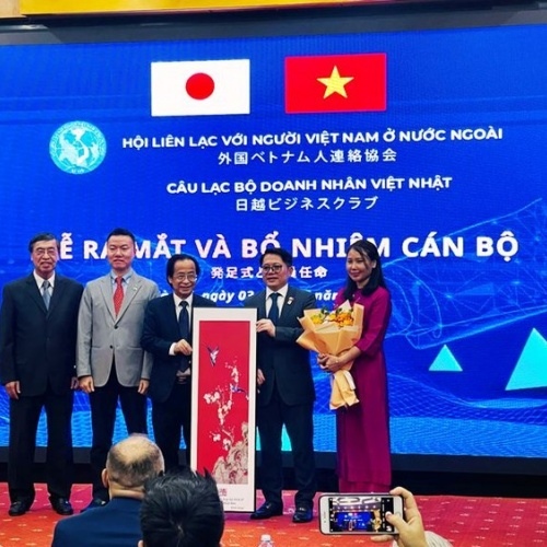 Overseas Vietnamese advance Vietnam-Japan trade and business cooperation