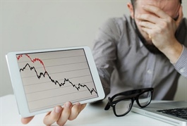Nhà đầu tư cần nắm rõ quy định hủy niêm yết để tránh nguy cơ mất vốn khi cổ phiếu rời sàn
