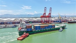 Chu Lai Port starts new shipping routes to India, China