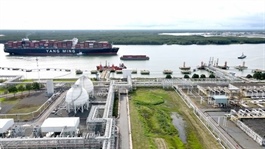 Foreign investors keen on LNG infrastructure in Việt Nam