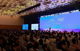 HCM City forum discusses industrial transformation goals