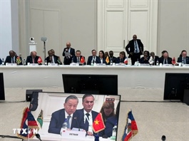 ​Top Vietnamese leader calls for promoting multilateralism at Francophonie Summit