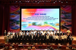 HCM City, central coastal provinces review cooperation agreement, agree to advance it