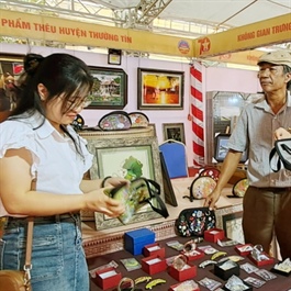 OCOP handicraft exhibition opens on Hanoi's outskirts