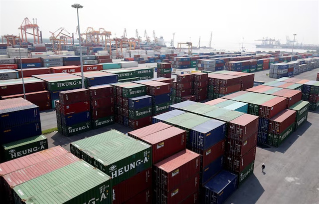 ​Vietnam records $2bn trade surplus in October