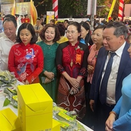 Hanoi Connects - Reaching New Heights highlights innovative products