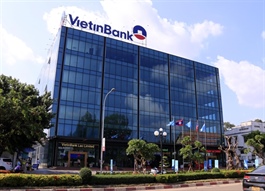 Blue chips drive strong market rally, VN-Index surpasses 1,270 points