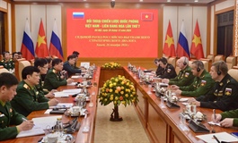 ​Vietnam, Russia pledge to beef up defense ties at 7th strategic dialogue