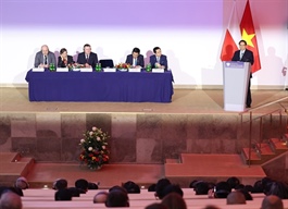 Prime Minister Phạm Minh Chính attends Việt Nam-Poland business forum