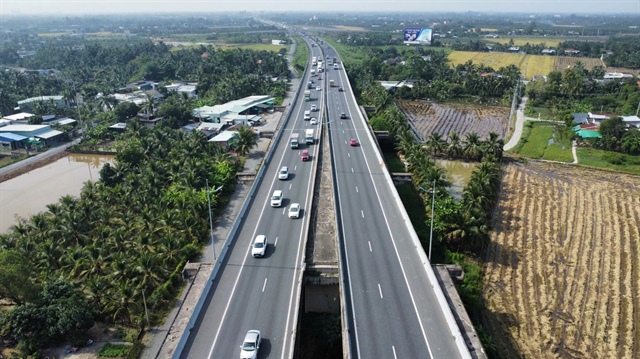 The Rach Mieu 2 Bridge connecting Ben Tre and Tra Vinh provinces is expected for completion in 2025, creating a driving force for the two provinces’ development. Photo: Mau Truong / Tuoi Tre