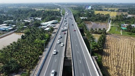 ​Infrastructure development boosts economy in Vietnam's Mekong Delta