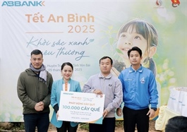 ABBANK launches fundraiser for 100,000 trees for residents in Yên Bái