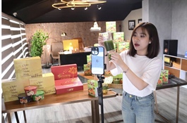 ​Vietnam's e-commerce sector grows 40% in 2024, surpassing expectations