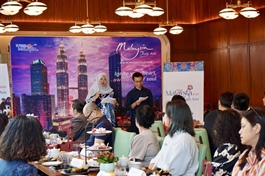 Tourism Malaysia meets with Vietnamese media, travel bloggers