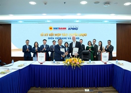 VietBank signs MoU with KPMG