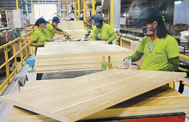 Wood exports reach over $2.5 billion