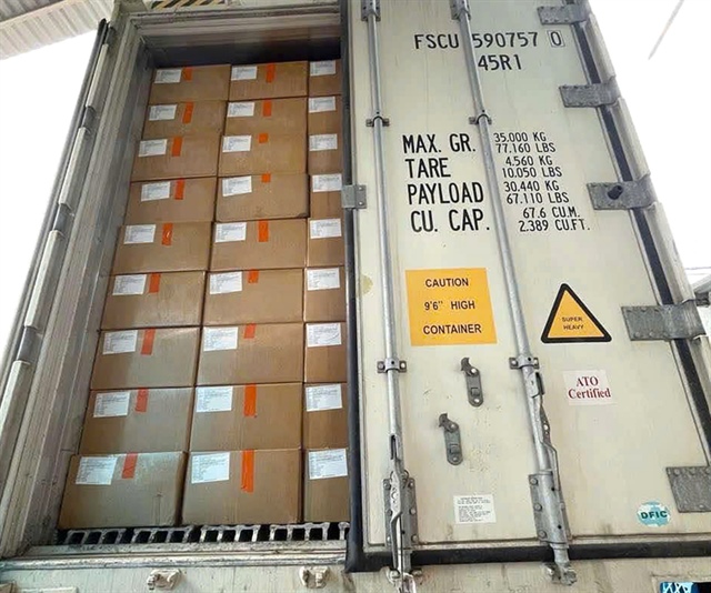 Each container truck containing frozen Vietnamese durians is worth up to VND8 billion ($314,000), three to four times higher than fresh durians.