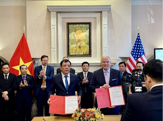 Vietnamese and US businesses sign major trade deals