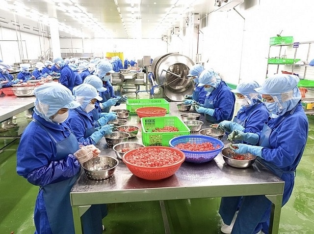 Trông chờ đàm phán, doanh nghiệp Việt chủ động chuẩn bị phương án ứng phó thuế quan | Vietstock