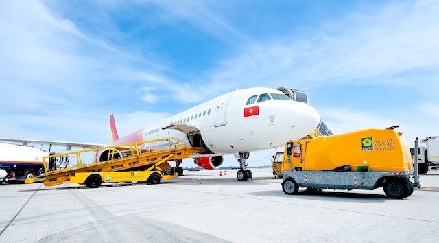 Cục Hàng không Việt Nam đề nghị SAGS tiếp tục hỗ trợ Vietjet bảo đảm phục vụ mặt đất tại sân bay Tân Sơn Nhất | Vietstock