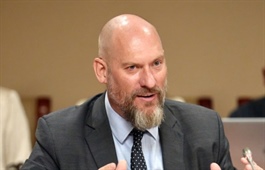 Dual model could be path for international financial centre