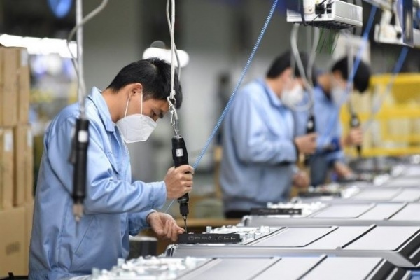 Manufacturing orders decline significantly due to tariff announcements