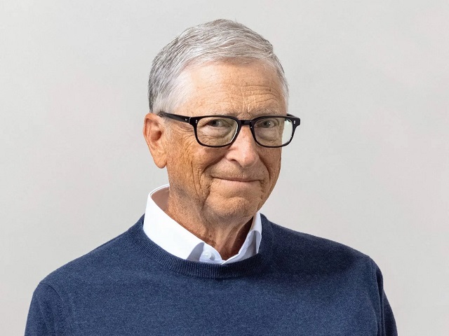 Quyết định chi 200 tỷ USD làm từ thiện của Bill Gates trước áp lực thời Trump