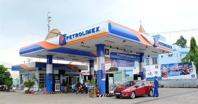 Petrolimex posts big fall in profits as global crude price tumbles