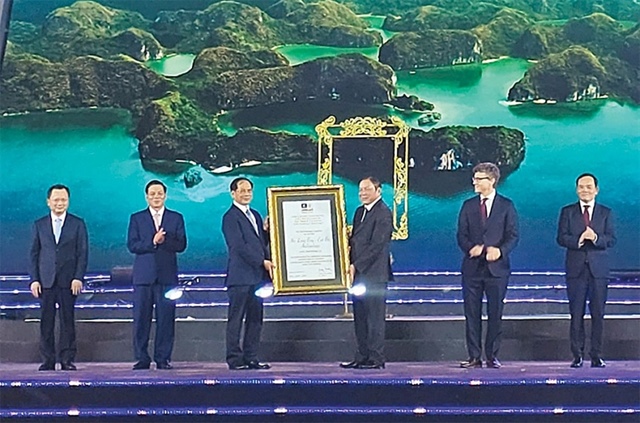 Haiphong’s thrust to go green and digital