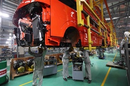 Việt Nam eyes 8% growth in 2025 through strategic reforms