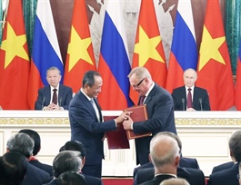 Vietnam Airlines signs MoU on cooperation with Russia's VTB Bank
