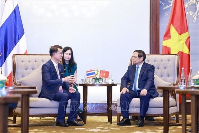 PM hosts leaders of seven Thai leading corporations