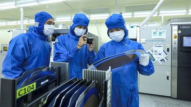 PM highlights promotion of six new economic growth drivers