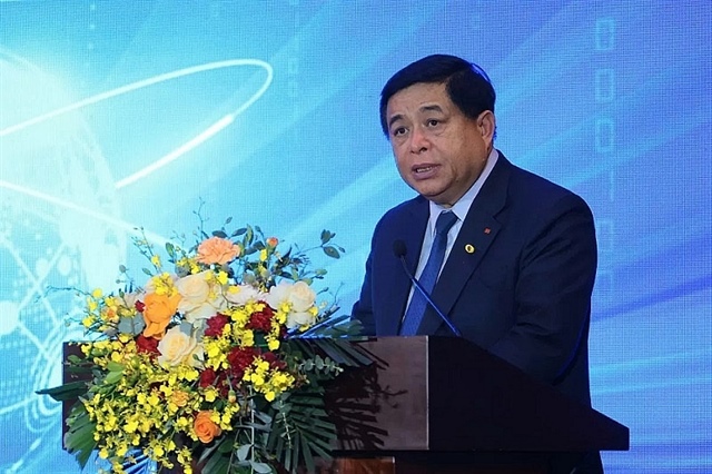 Deputy Prime Minister Nguyen Chi Dung made a speech at the event. Photo: BT