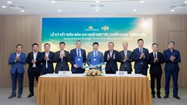 Vietnam Airlines shakes hands with FPT to boost digital transformation