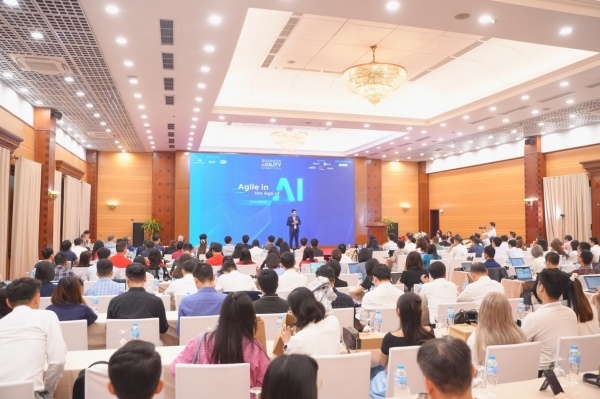First international Agile banking conference opens in Hanoi