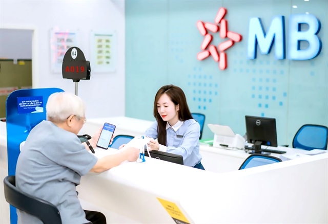 Banks race to expand payment agents