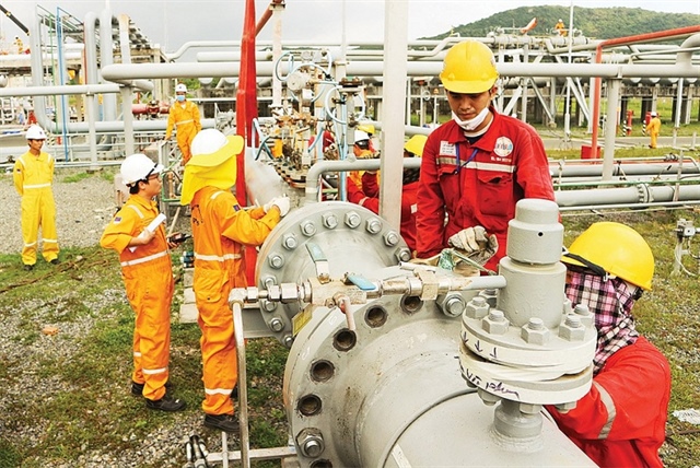 Players in LNG tackle planning bottlenecks