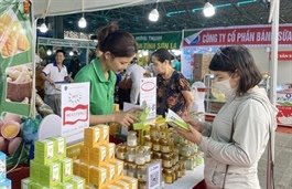 Strengthening public confidence: Việt Nam garners support for domestic goods, businesses